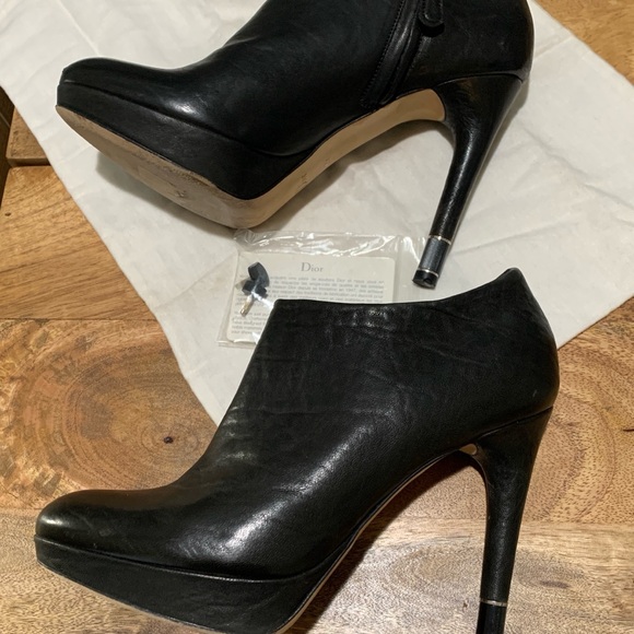 DIOR - Picture 5 of 8